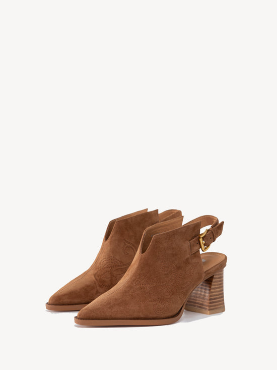 Cut-out cowboy boots